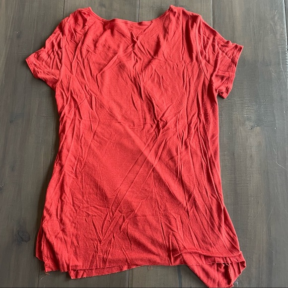 Layered overlapping sunny Leigh T-shirt - Picture 2 of 3